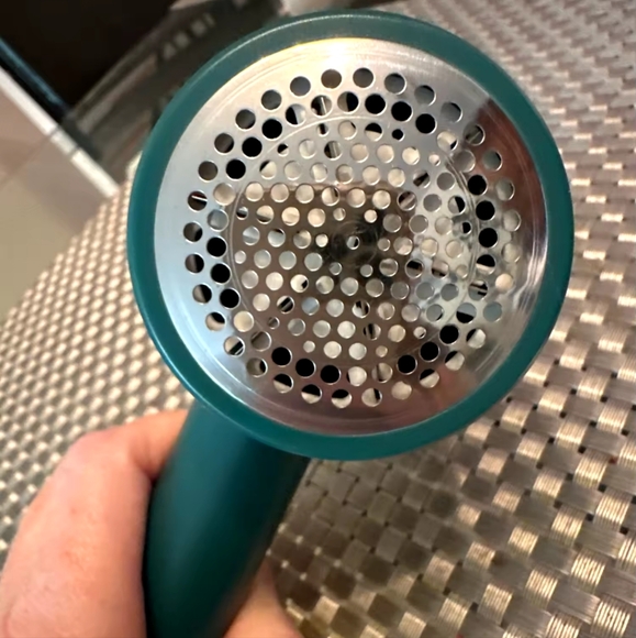 New Lint Remover USB Rechargeable Hair Ball Trimmer Fuzz Clothes green Color NWT - Picture 15 of 16